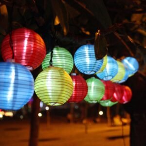 napelemes lampionfüzér színes